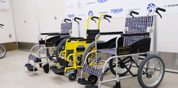 江東区社会福祉協議会様へ車いすの寄贈を致しました