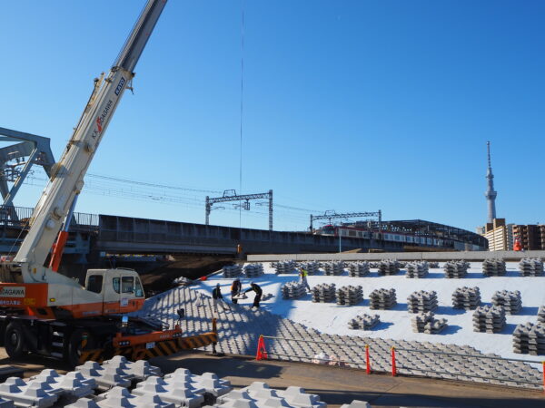 R1荒川右岸八広六丁目高潮堤防整備工事