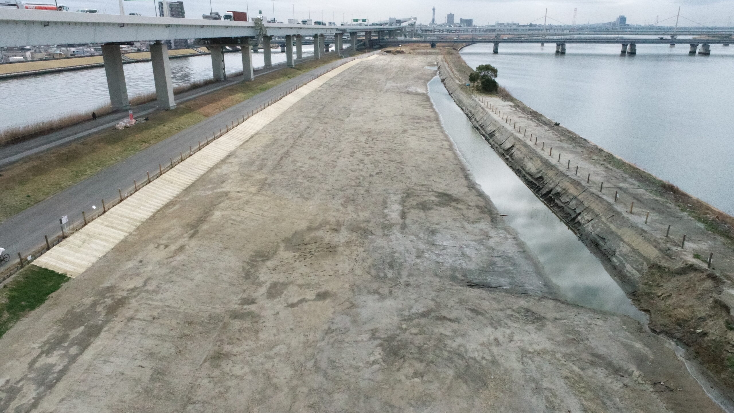 R4荒川下流左岸松島二丁目地区上流高水敷掘削工事3 イメージ